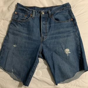 Thrifted Bermuda Levi Jean shorts